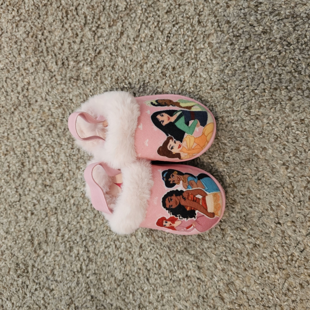Pink Fuzzy Princess Slippers Size 5/6